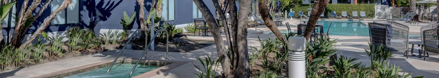 Tina de hidromasaje al aire libre en Homewood Suites by Hilton Anaheim Maingate Area