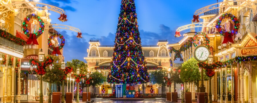 An exquisite Christmas tree and beautifully festive wreaths welcome the holidays to Main Street U S A