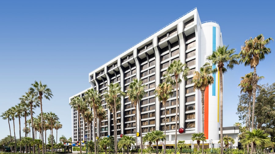 Pixar Place Hotel Disneyland Resort