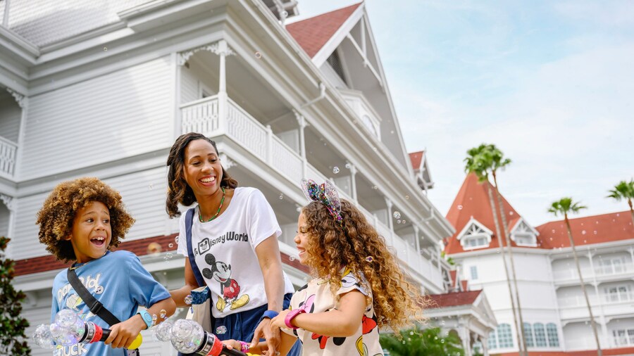 family-at-disneys-grand-floridian-resort-and-spa