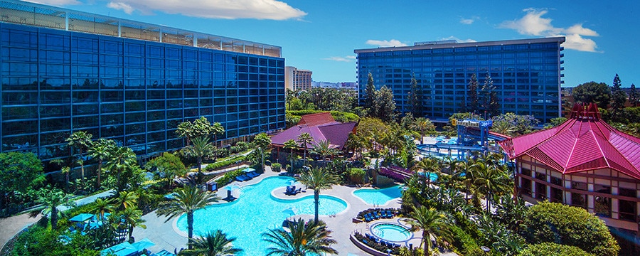 Disneyland Hotel in California and its outdoor pool area