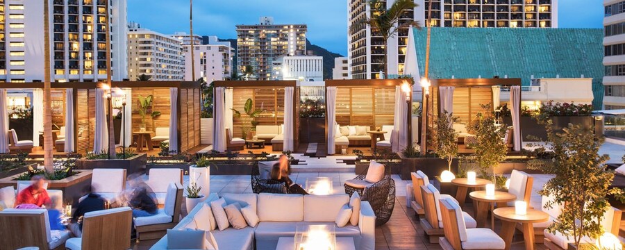 Alohilani Resort Waikiki Beach Destinations Disney Vacation Club