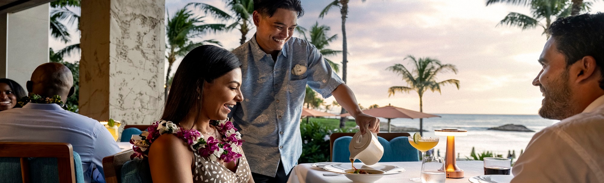 Enjoy the allure of the oceanfront setting at AMA‘AMA, named for the ‘ama‘ama fish—historically the most abundant fish of Hawai‘i.
